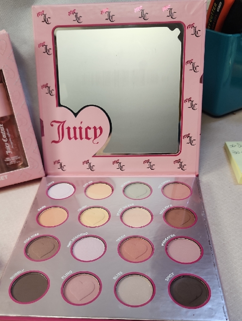 Juicy Couture Pink Eyeshadow Palette & Lip Oil Set & Lip/ Chheek Tint Bundle - Picture 3 of 9